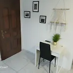 Honor Apartment *